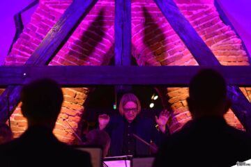 Nadsańska Orkiestra Kameralna (fot. Roksana Bąk/www.mdkstalowawola.pl)