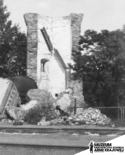 4 czerwca 1944 r. przeprowadzona została sowiecko-polska akcja dywersyjna na stacji kolejowej w Rozwadowie