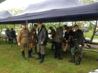 Rekonstruktorzy z SRH "Partyzant" ze Stalowej Woli, GRH "Rusal" z Mielca oraz PSMM z Rzeszowa.